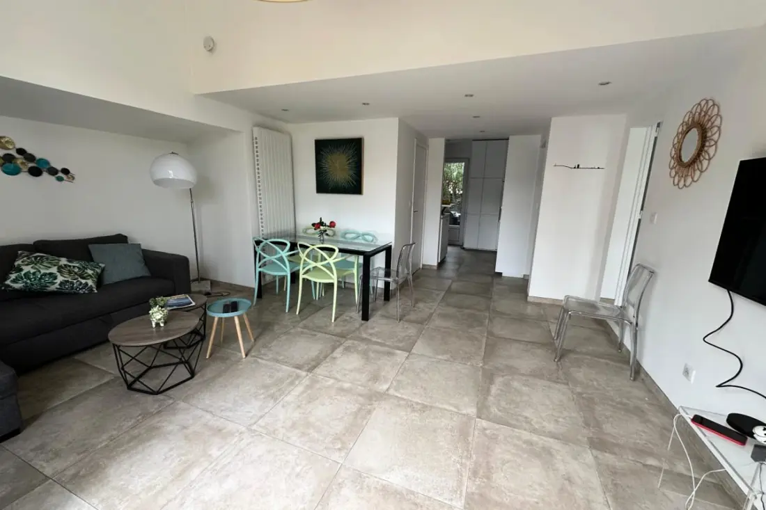 Jolie Maison Portuaire Avec Jardin