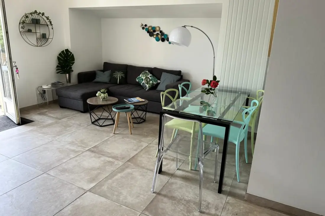 Jolie Maison Portuaire Avec Jardin