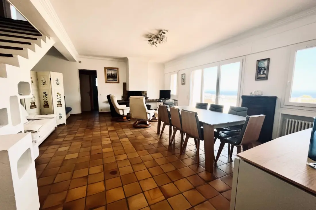 Perle Rare Avec Piscine Et Vue Sur Mer