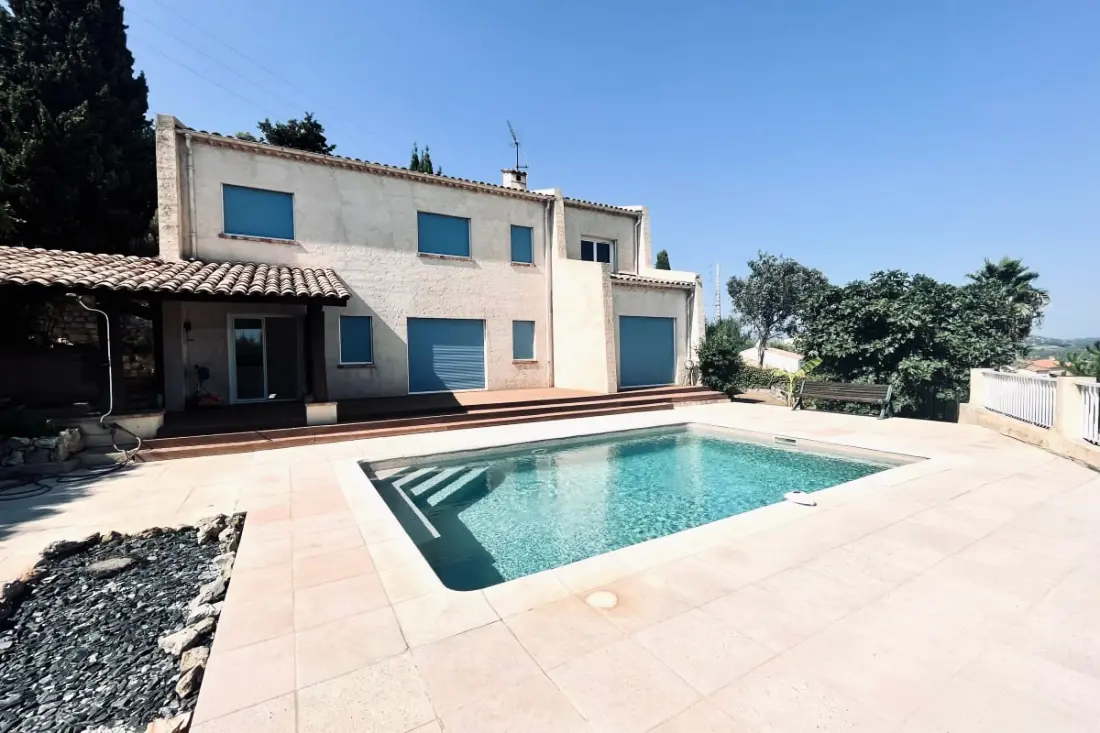Perle Rare Avec Piscine Et Vue Sur Mer