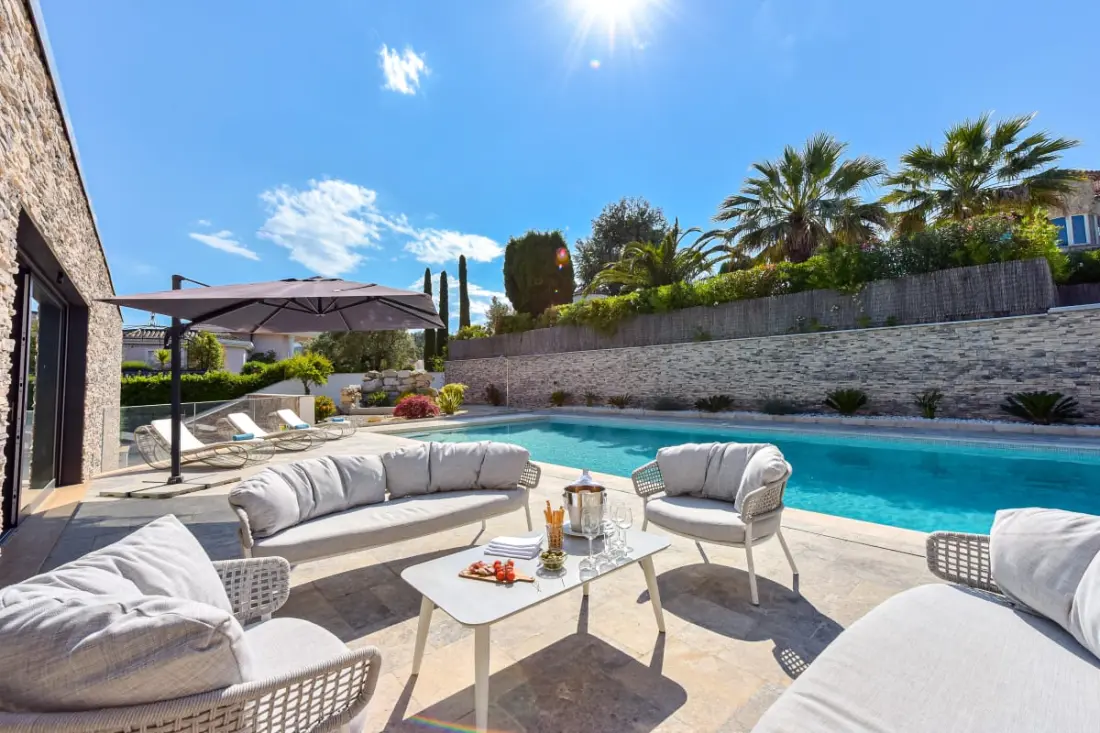 Résidence Villa D’architecte Avec Piscine Chauffée Pour 10 !