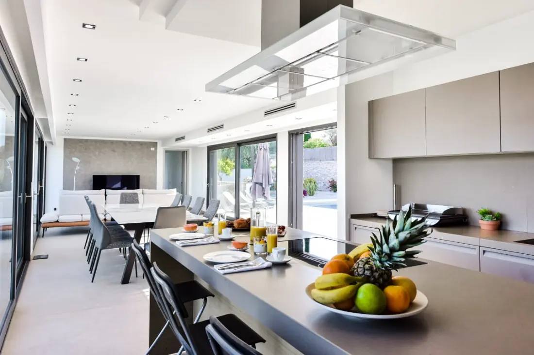 Résidence Villa D’architecte Avec Piscine Chauffée Pour 10 !