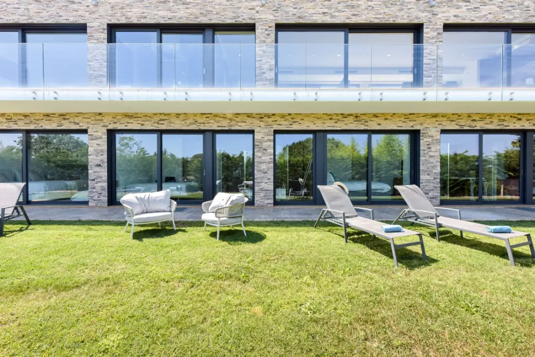 Résidence Villa D’architecte Avec Piscine Chauffée Pour 10 !