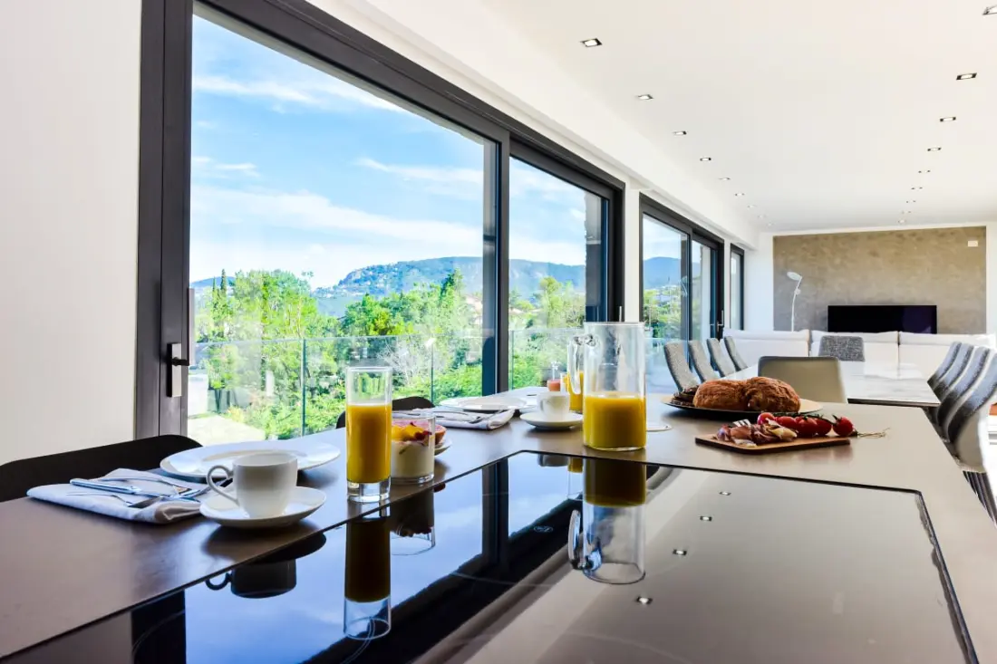 Résidence Villa D’architecte Avec Piscine Chauffée Pour 10 !