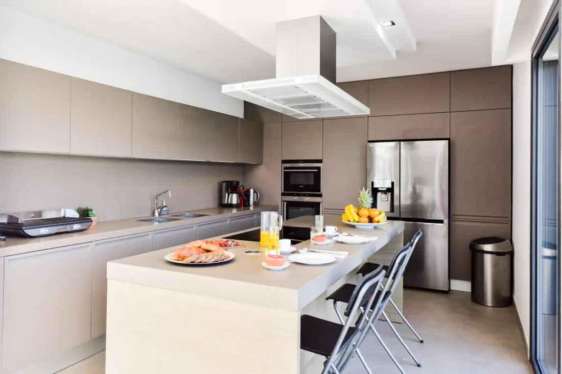 Résidence Villa D’architecte Avec Piscine Chauffée Pour 10 !