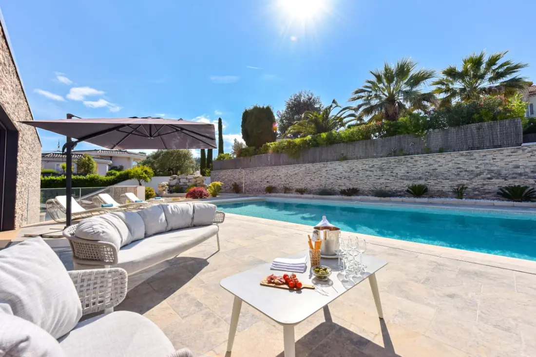 Résidence Villa D’architecte Avec Piscine Chauffée Pour 10 !