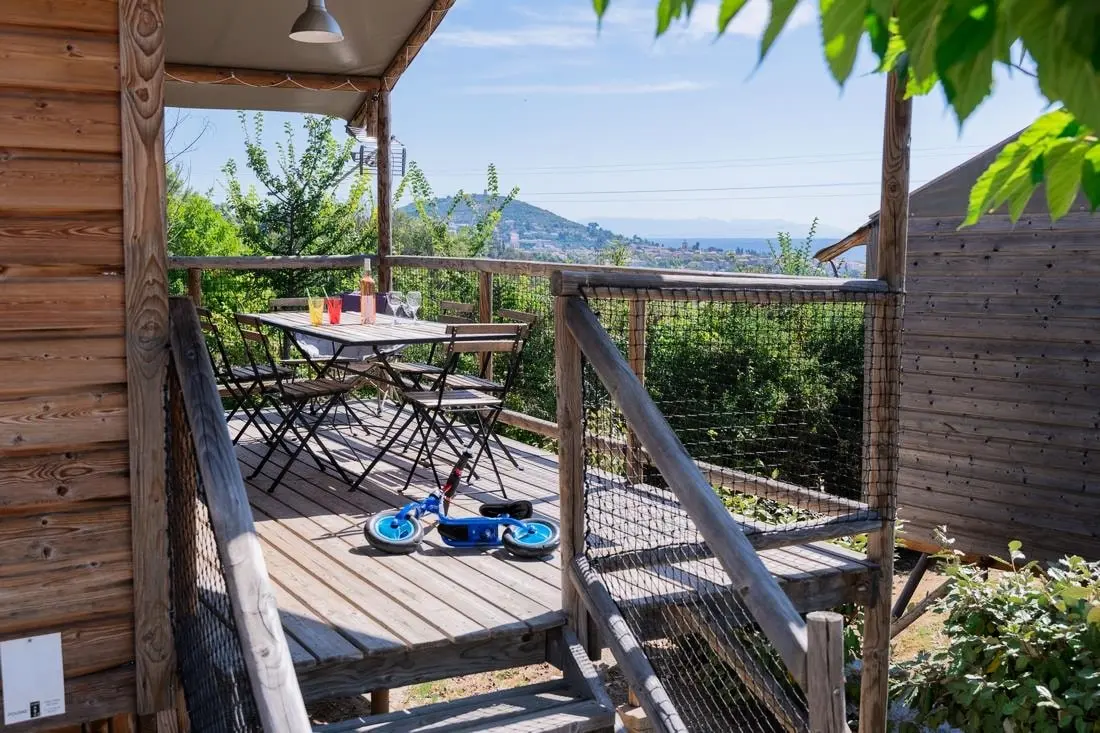 Flower Camping Provence Vallée 3 étoiles★★★