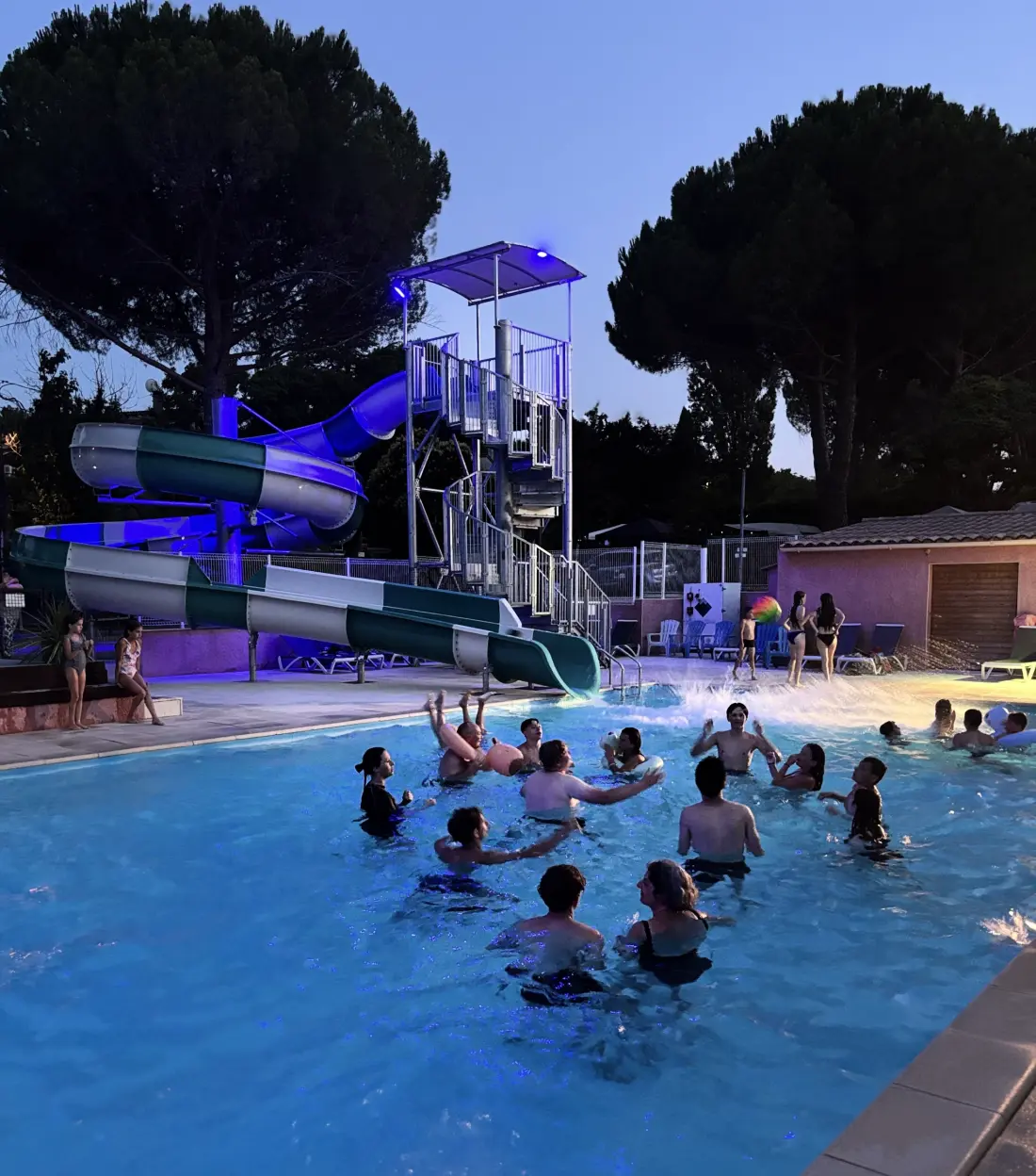Flower Camping Provence Vallée 3 étoiles★★★