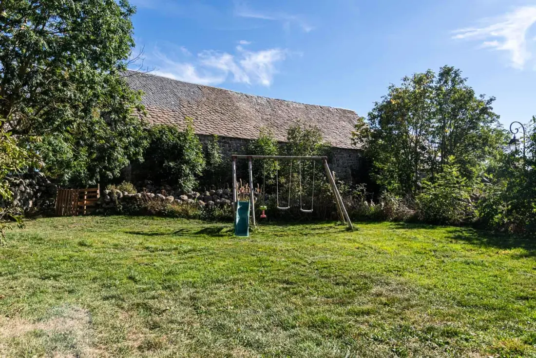 Gîte de France Gîte les violettes d'aubrac 8/11 personnes à rieutort 3 épis