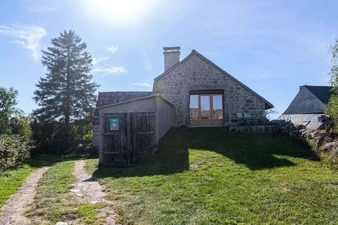 Gîte de France Gîte les violettes d'aubrac 8/11 personnes à rieutort 3 épis