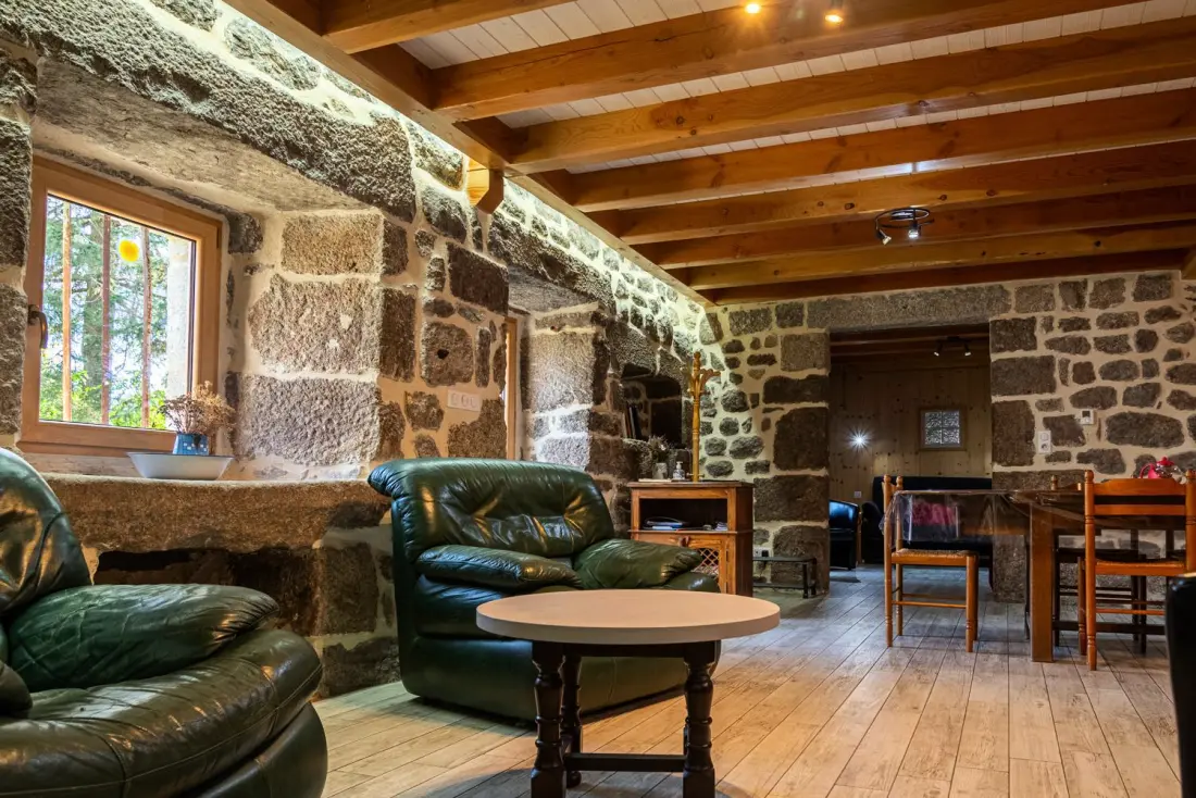 Gîte de France Gîte les violettes d'aubrac 8/11 personnes à rieutort 3 épis