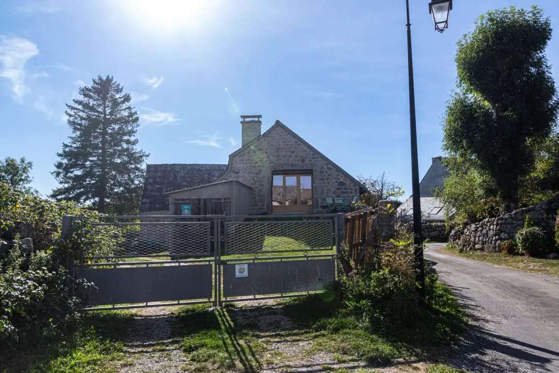 Gîte de France Gîte les violettes d'aubrac 8/11 personnes à rieutort 3 épis