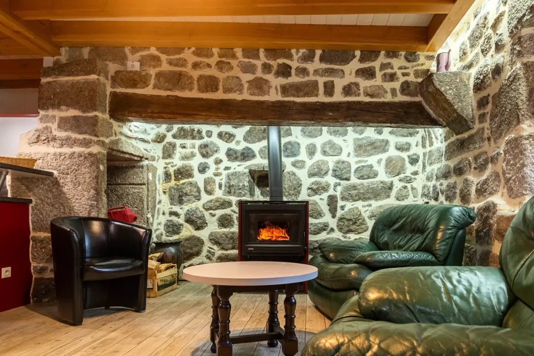 Gîte de France Gîte les violettes d'aubrac 8/11 personnes à rieutort 3 épis