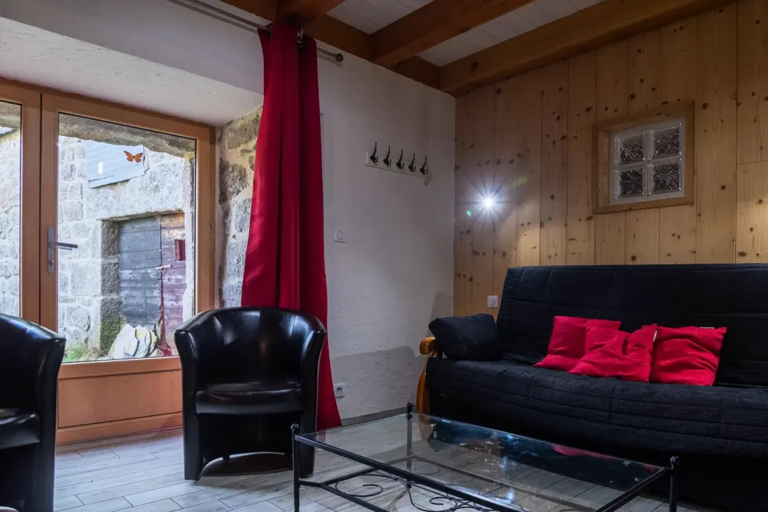 Gîte de France Gîte les violettes d'aubrac 8/11 personnes à rieutort 3 épis