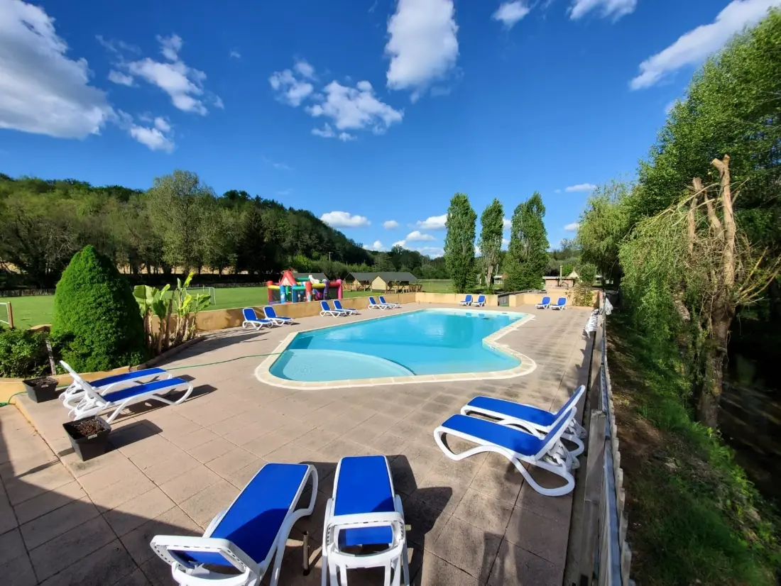 Camping Le Pont de Mazerat 4 étoiles★★★★