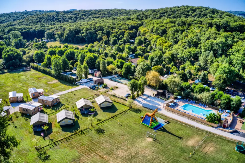 Camping Le Pont de Mazerat 4 étoiles★★★★