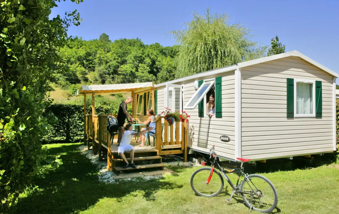 Camping Le Pont de Mazerat 4 étoiles★★★★