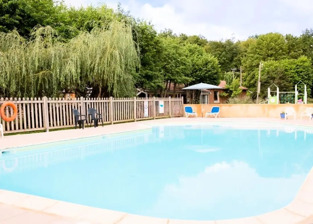 Camping Le Pont de Mazerat 4 étoiles★★★★