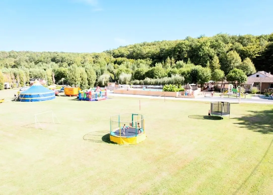 Camping Le Pont de Mazerat 4 étoiles★★★★