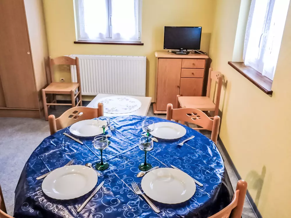 Résidence Résidence jaune et rose