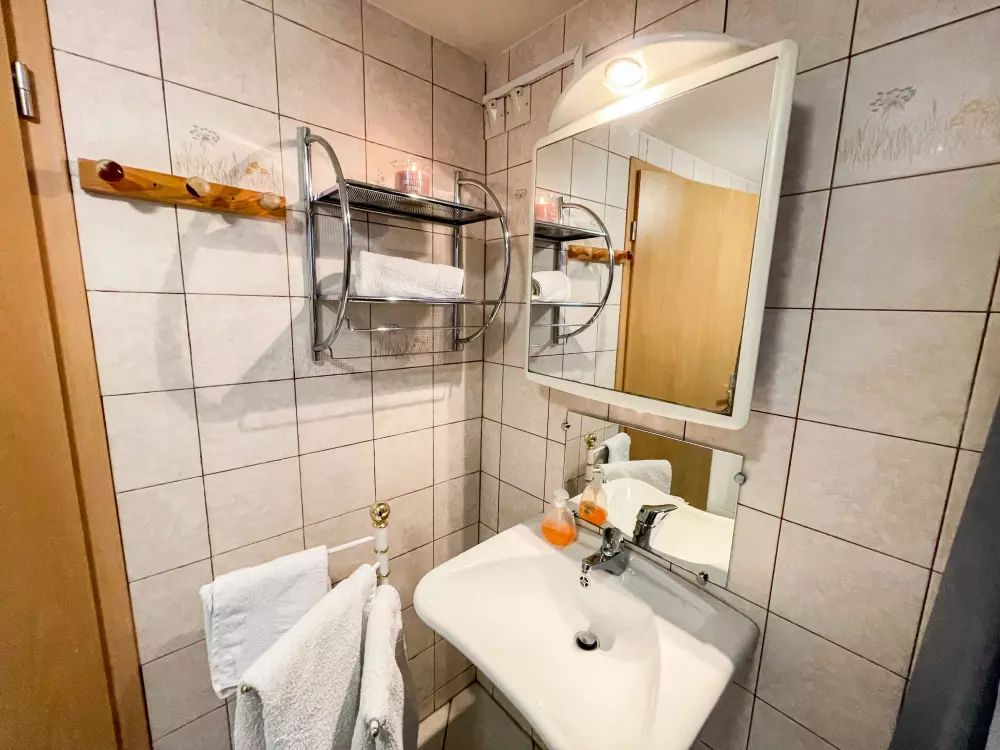 Résidence Résidence jaune et rose