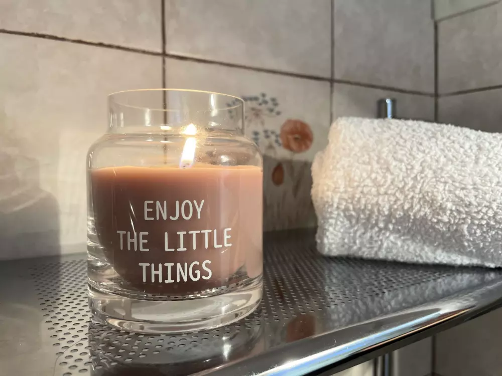 Résidence Résidence jaune et rose