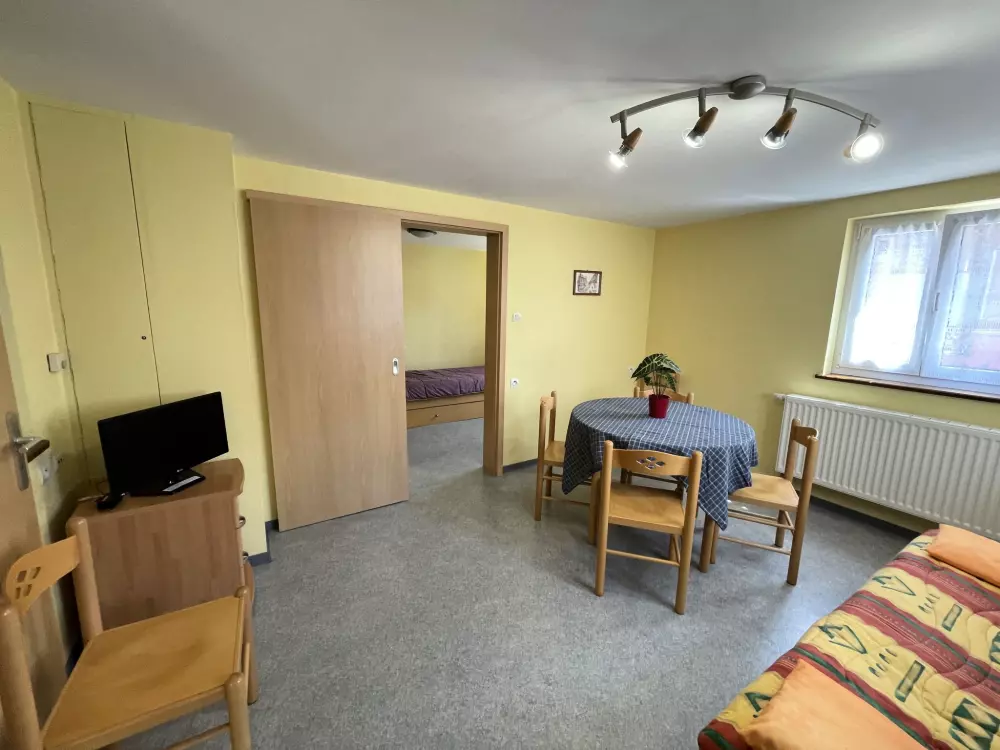 Résidence Résidence jaune et rose