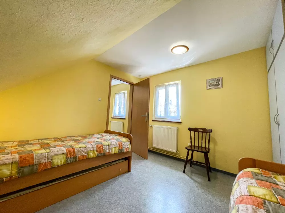 Résidence Résidence jaune et rose