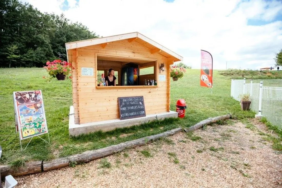 Camping Domaine de Corneuil 3 étoiles★★★
