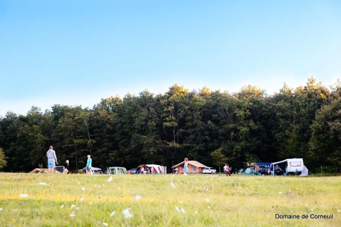 Camping Domaine de Corneuil 3 étoiles★★★