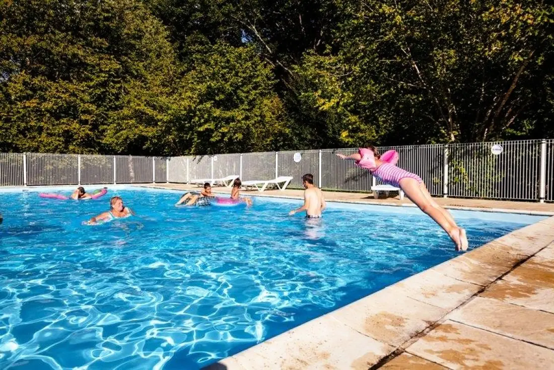 Camping Domaine de Corneuil 3 étoiles★★★