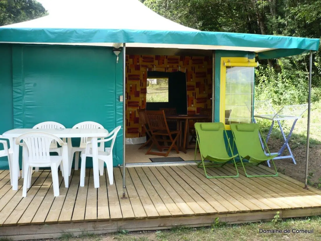 Camping Domaine de Corneuil 3 étoiles★★★