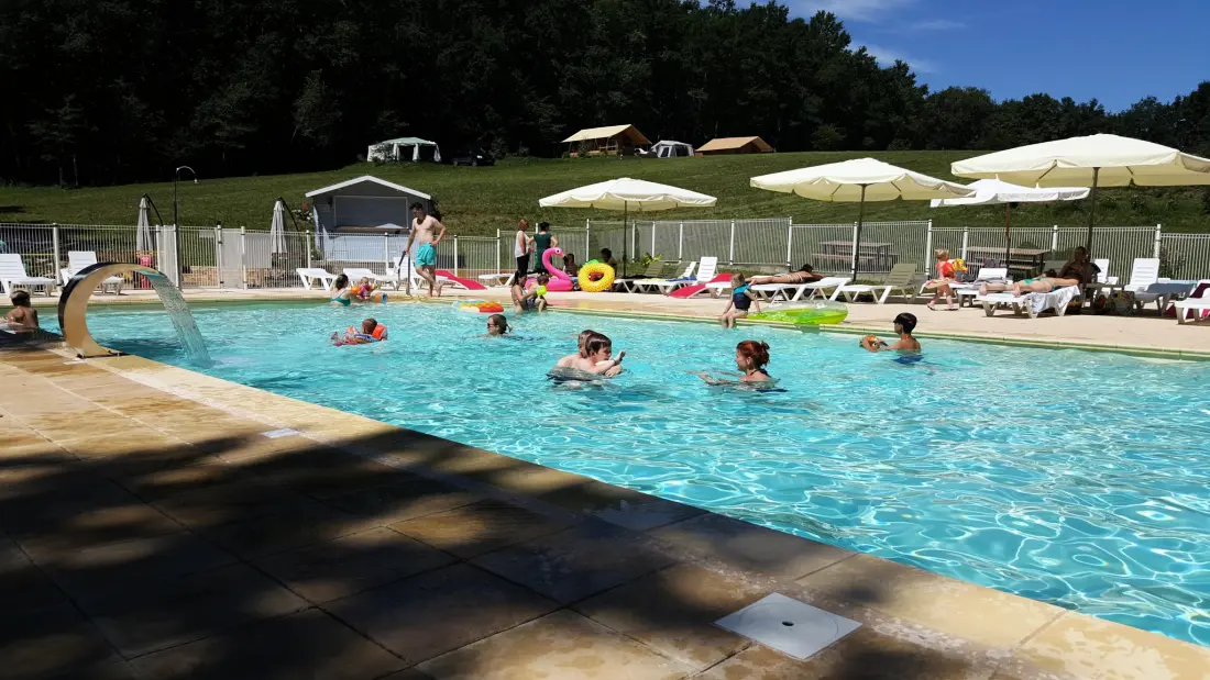 Camping Domaine de Corneuil 3 étoiles★★★