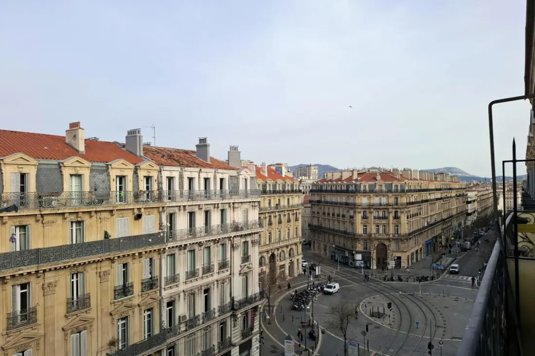 Duplex Avec Balcon Au Pied Du Tramway République