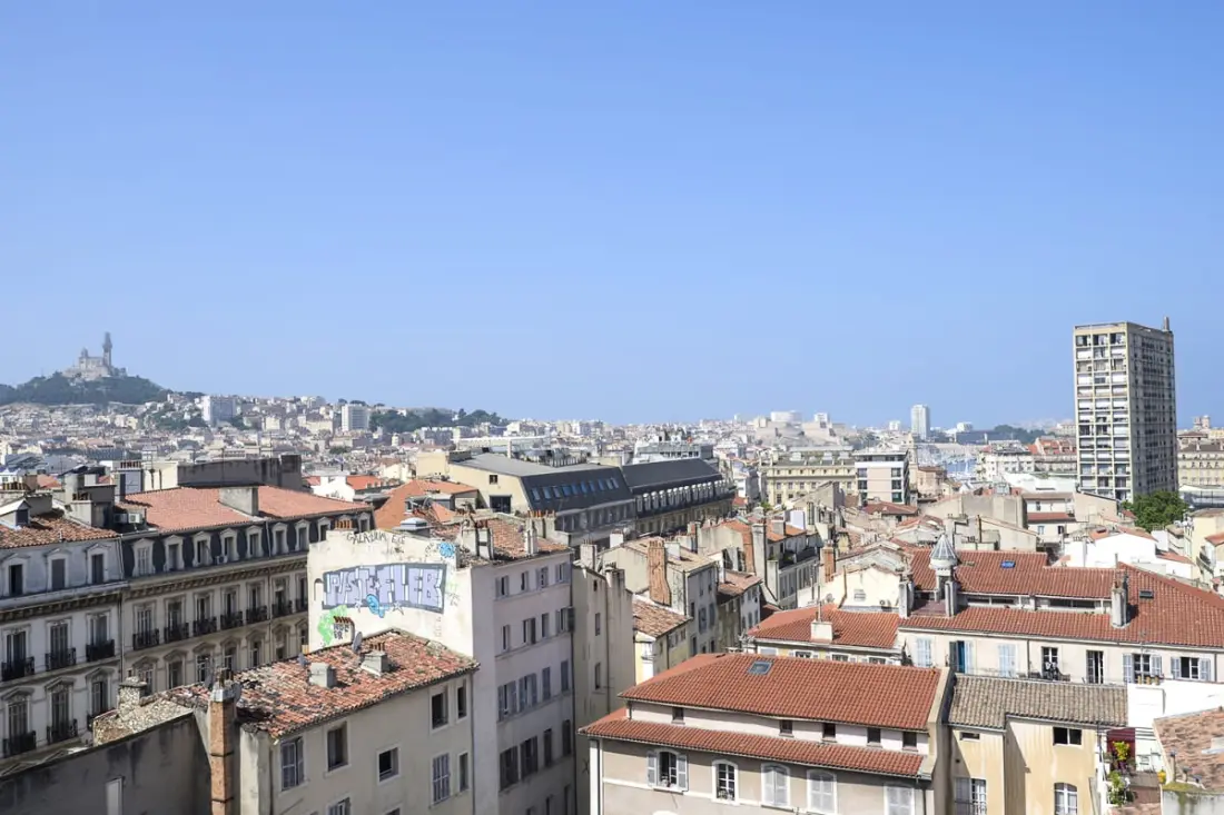 Studio Coquet Avec Terrasse Surplombant Marseille