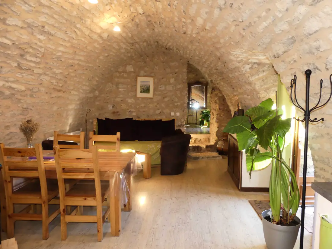 Gîte de France La porte 2/4 personnes, à mas de val 2 épis