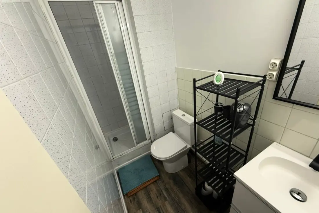 Appartement Avec Balcon Proche De La Plage