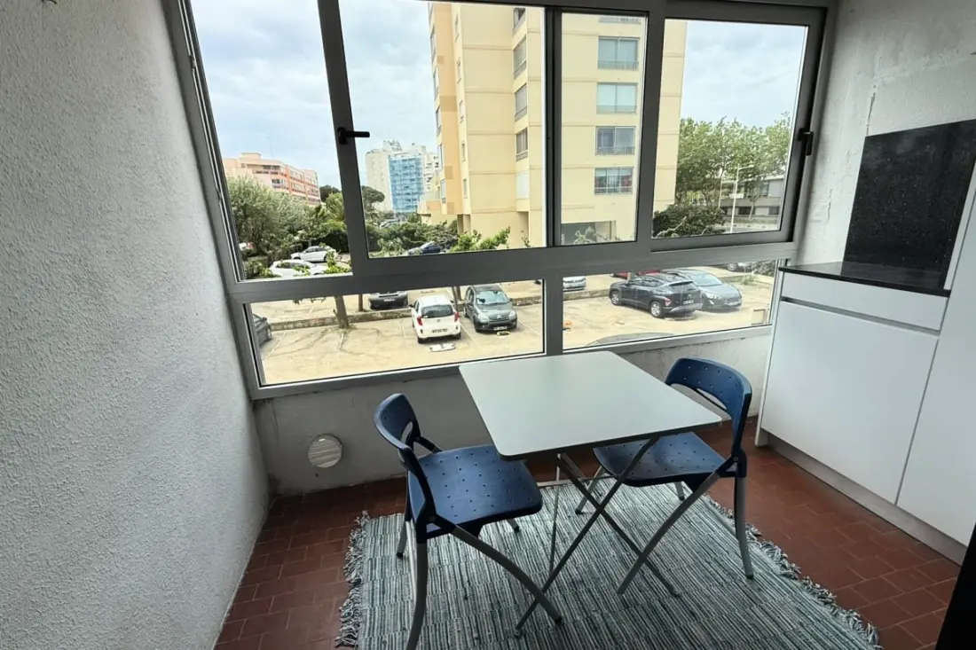 Appartement Avec Balcon Proche De La Plage