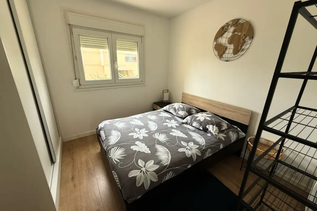 Appartement Avec Balcon Proche De La Plage