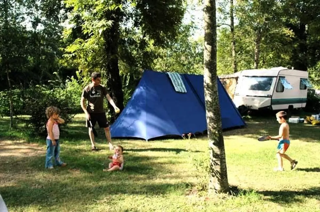 Camping Uhaitza Le Saison 3 étoiles★★★