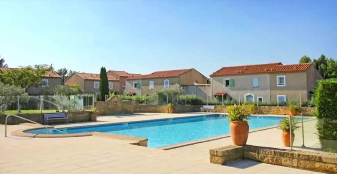 Charmant Mazet, Idéal En Famille, Piscine, Tennis.