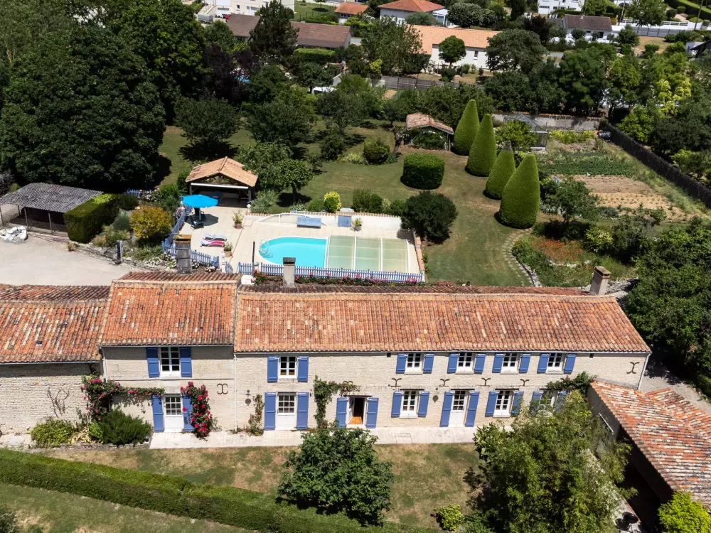 Maison de Vacances Mauze sur le Mignon