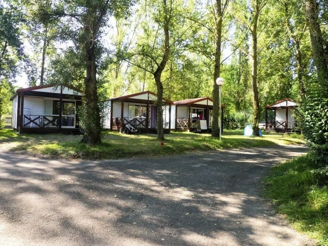 Camping La Bastide 3 étoiles★★★