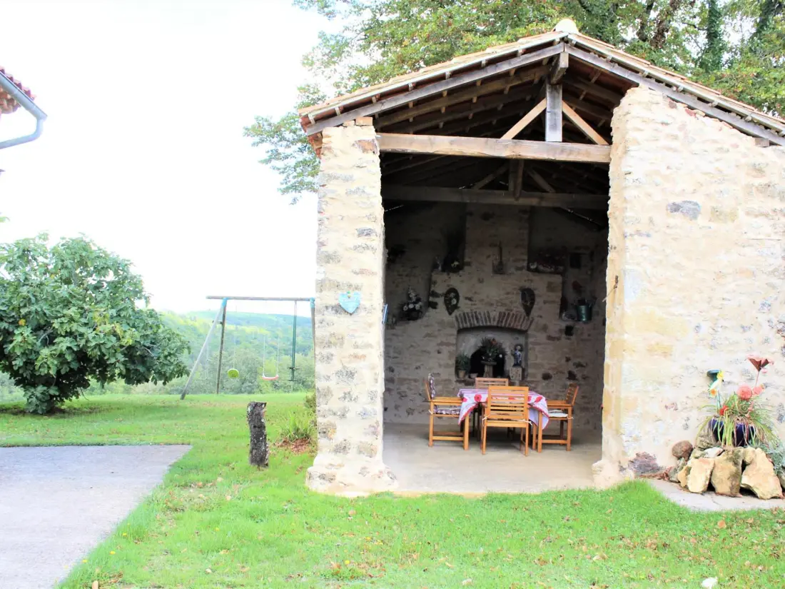 Maison de Vacances Mazeyrolles 3