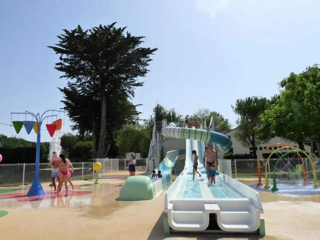 Camping Paradis Aloé 4 étoiles★★★★