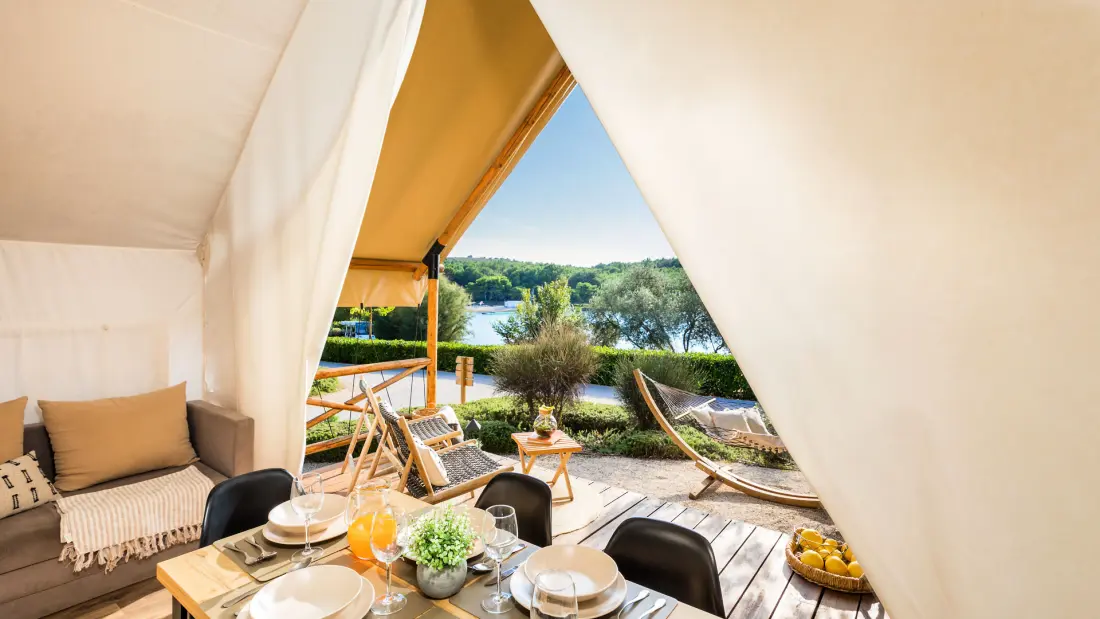 Glamping Arena One 99 4 étoiles★★★★