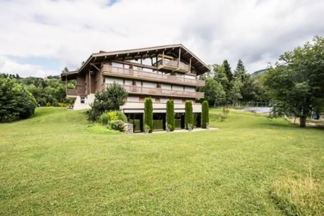 Appartement Ski-in/ski-out Avec Piscine à Megève