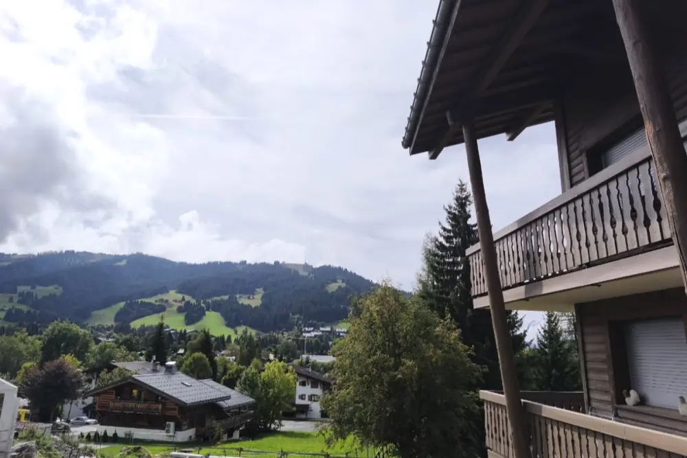 Appartement Cosy Avec Piscine, Ski à Proximité