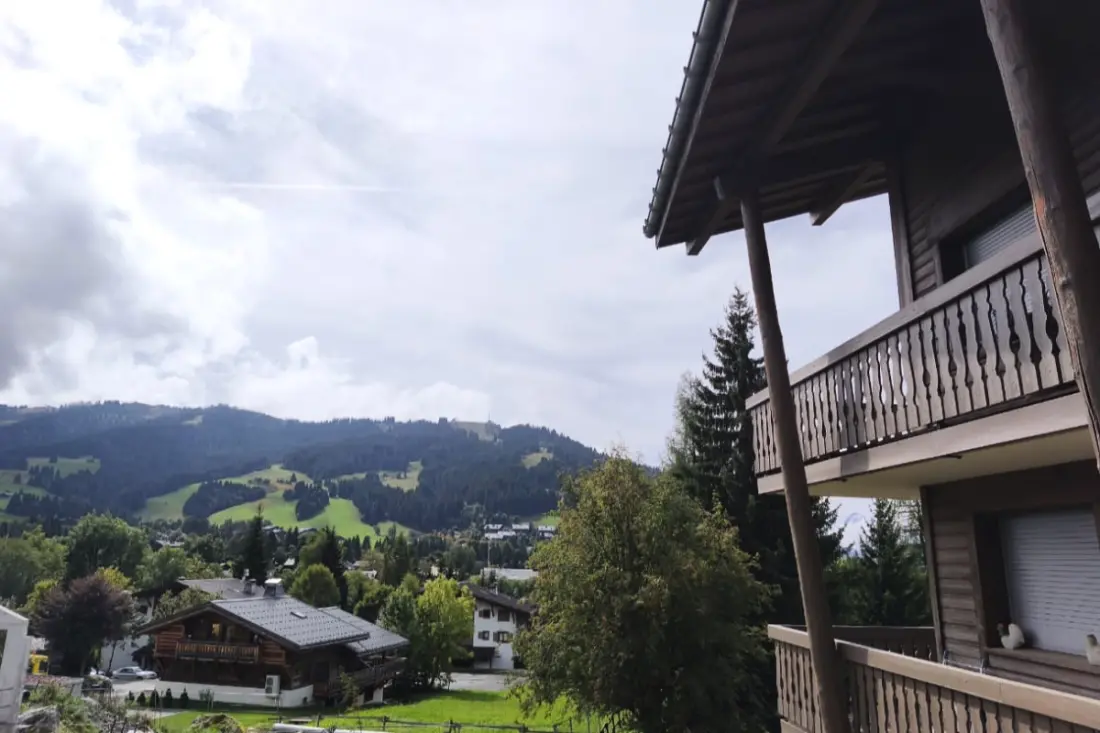 Appartement Cosy Avec Piscine, Ski à Proximité