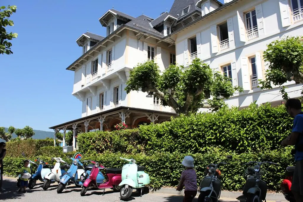 Le Pavillon Des Fleurs Menthon Saint Bernard